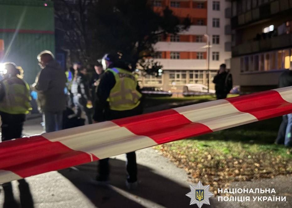 Стрілянина у Святошинському районі Києва: один чоловік загинув, іншого госпіталізовано Стрілянина у Святошинському районі Києва: один чоловік загинув, іншого госпіталізовано